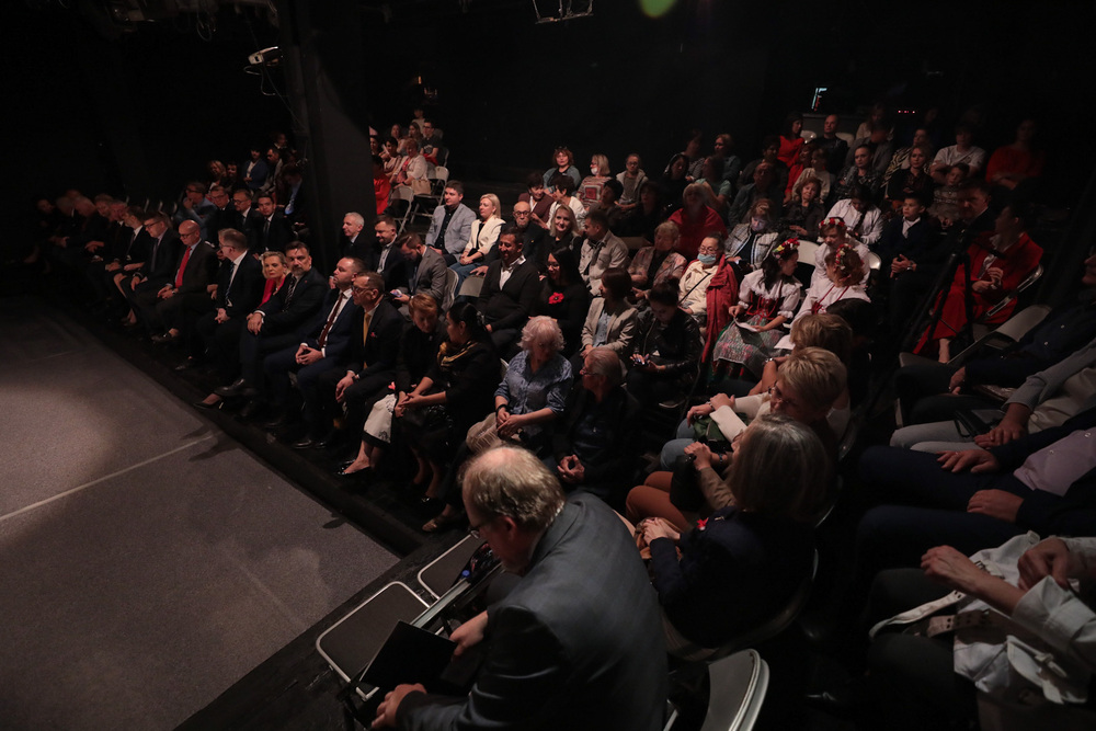 Spektakl w teatrze Ilkhom w Taszkencie – 4 października 2022. Fot. Mikołaj Bujak (IPN)