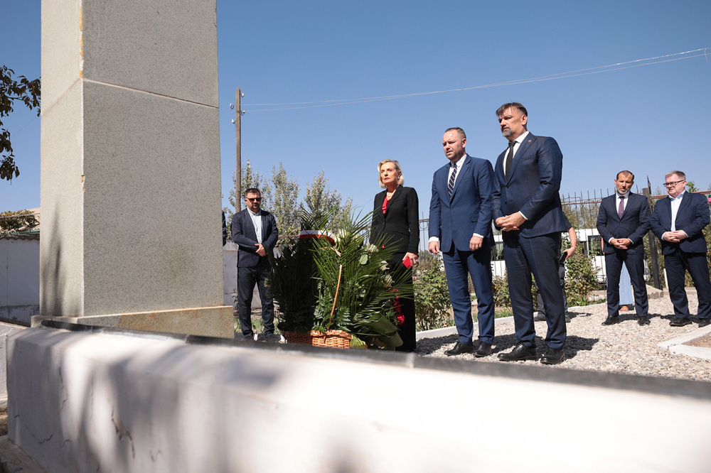 Uroczystości na Polskim Cmentarzu Wojennym w Kitob (Uzbekistan) – 5 października 2022. Fot. Mikołaj Bujak (IPN)