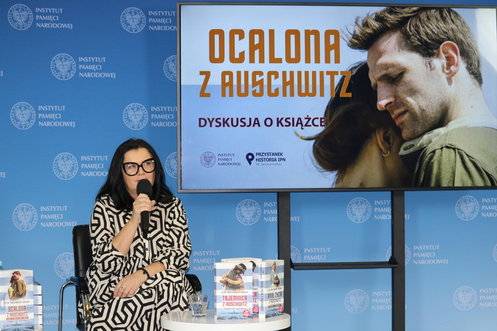 Rozmowa o książce Niny Majewskiej-Brown „Ocalona z Auschwitz. Pójdę za Tobą na koniec na świata” – Warszawa, 4 października 2022. Fot. Adrianna Krzywik (IPN)