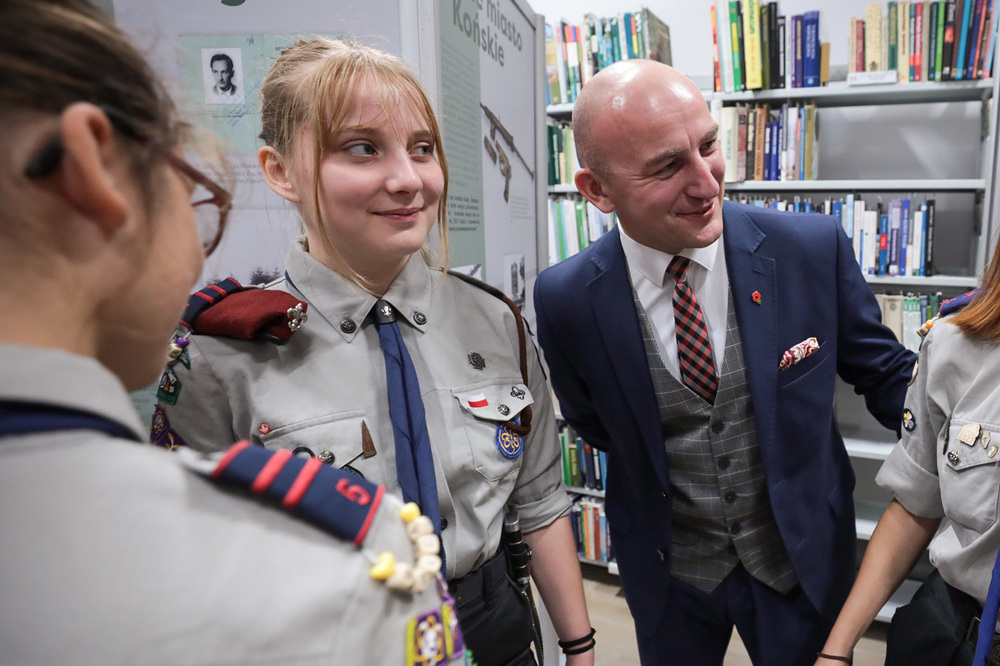 Wernisaż wystawy „Waldemar Szwiec »Robot«” –  Końskie (woj. świętokrzyskie), 11 października 2022. Fot. Mikołaj Bujak (IPN)