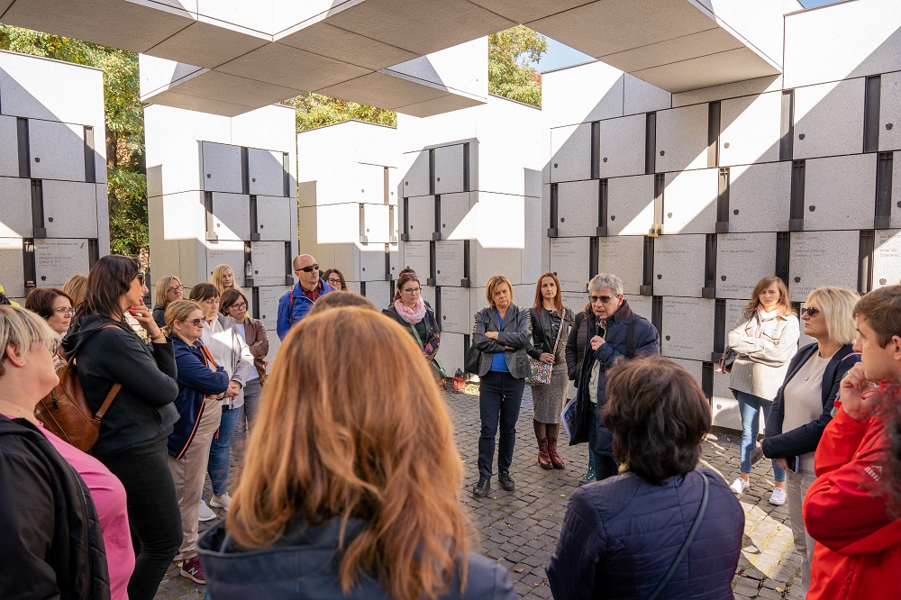 Zajęcia terenowe podczas seminarium dla nauczycieli BohaterON 2022 – Warszawa, 7 października 2022. Fot. Michał Jabłoński