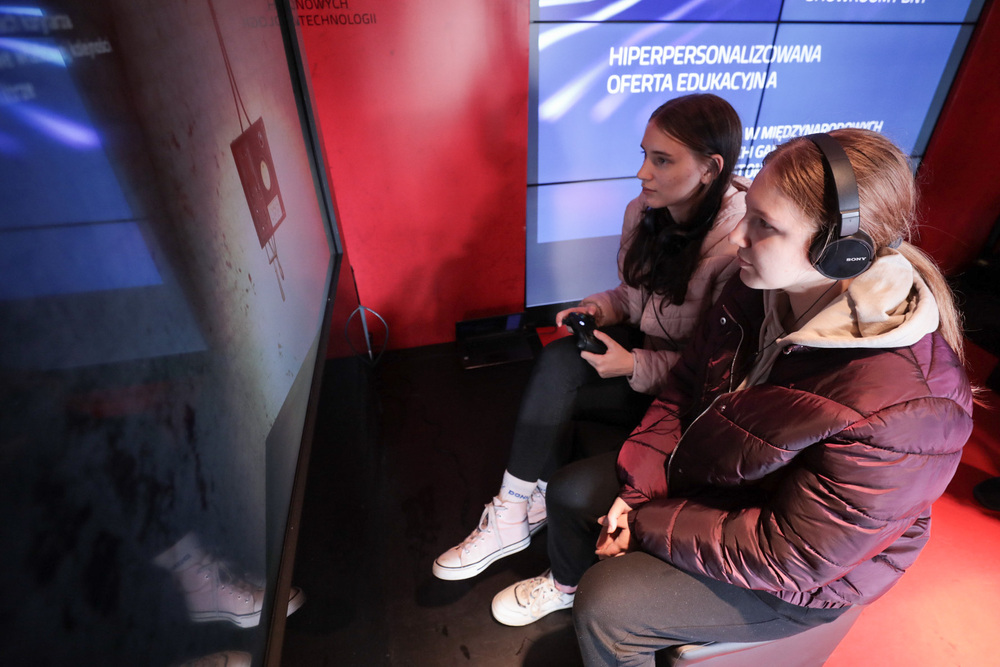 Wystawa mobilna „Gra Szyfrów” w Gietrzwałdzie – 19 października 2022. Fot. Mikołaj Bujak (IPN)