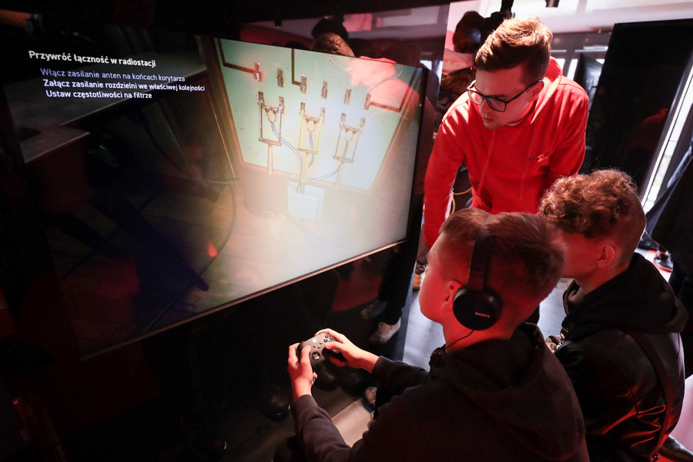 Wystawa mobilna „Gra Szyfrów” w Gietrzwałdzie – 19 października 2022. Fot. Mikołaj Bujak (IPN)