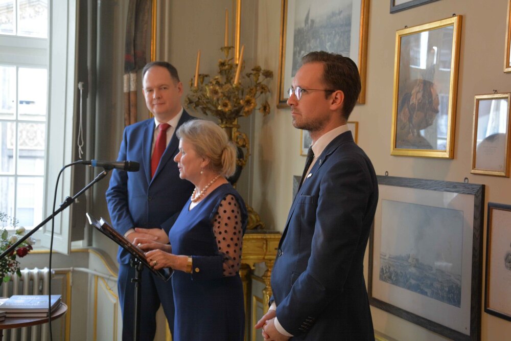 Premiera książki pt. „Polskie ślady w Solurze i Zuchwilu/Polnische spuren in Solothurn und Zuchwil”. Autorzy publikacji (od lewej): Paweł Zielony (Archiwum IPN), Teresa Ackermann (kustosz Muzeum Kościuszki) i Radosław Pawłowski (wiceprezes Towarzystwa Polsko-Szwajcarskiego). Solura, 16 października 2022 r. Fot. Dariusz Korólczyk