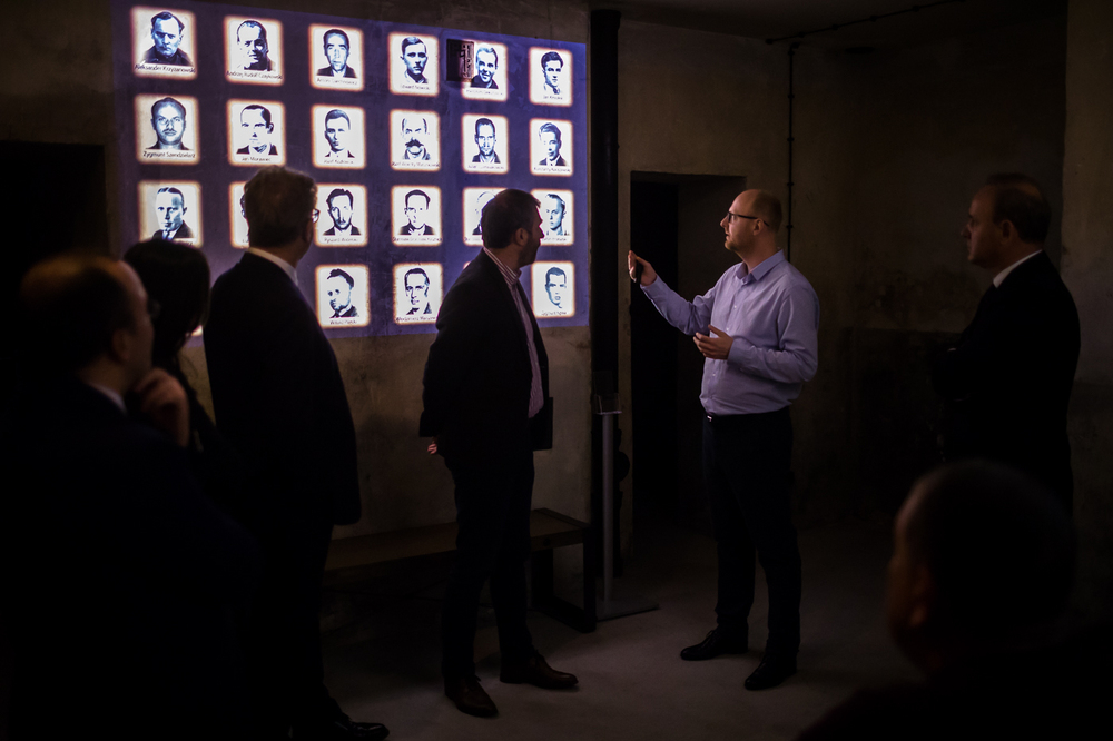 Delegacja z Albanii w Izbie Pamięci „Strzelecka 8” – 24 października 2022. Fot. Sławek Kasper (IPN)