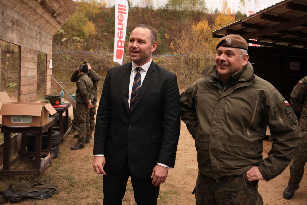 Dowódca WOT gen. broni Wiesław Kukuła i prezes IPN dr Karol Nawrocki – 25 października 2022. Fot. Mikołaj Bujak (IPN)