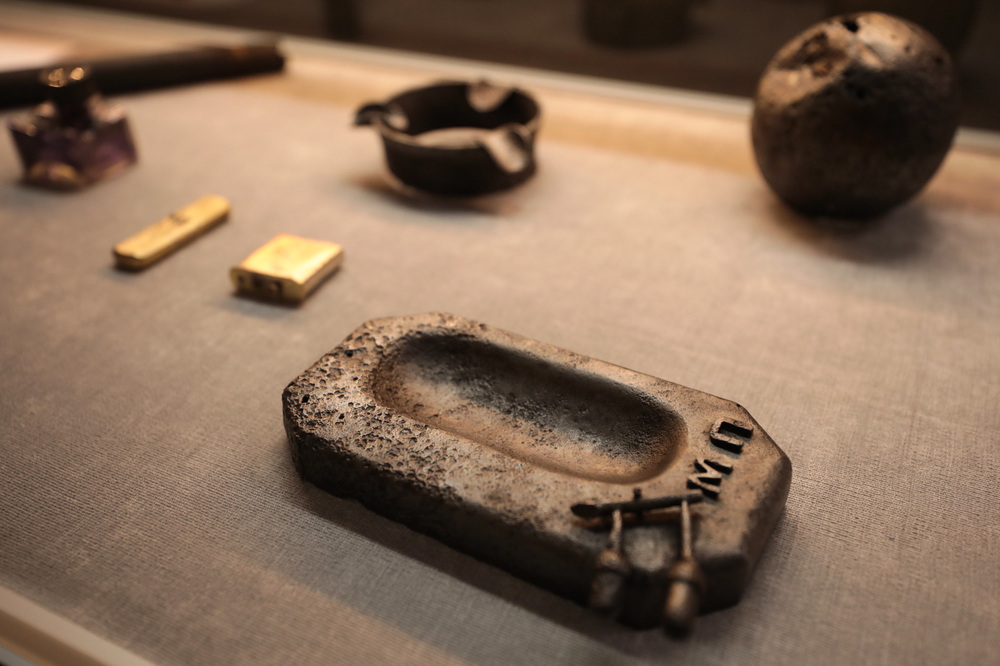 Artefakty przekazane przez Instytut Pamięci Narodowej do zbiorów Muzeum Gross-Rosen w Rogoźnicy. Fot. Mikołaj Bujak (IPN)