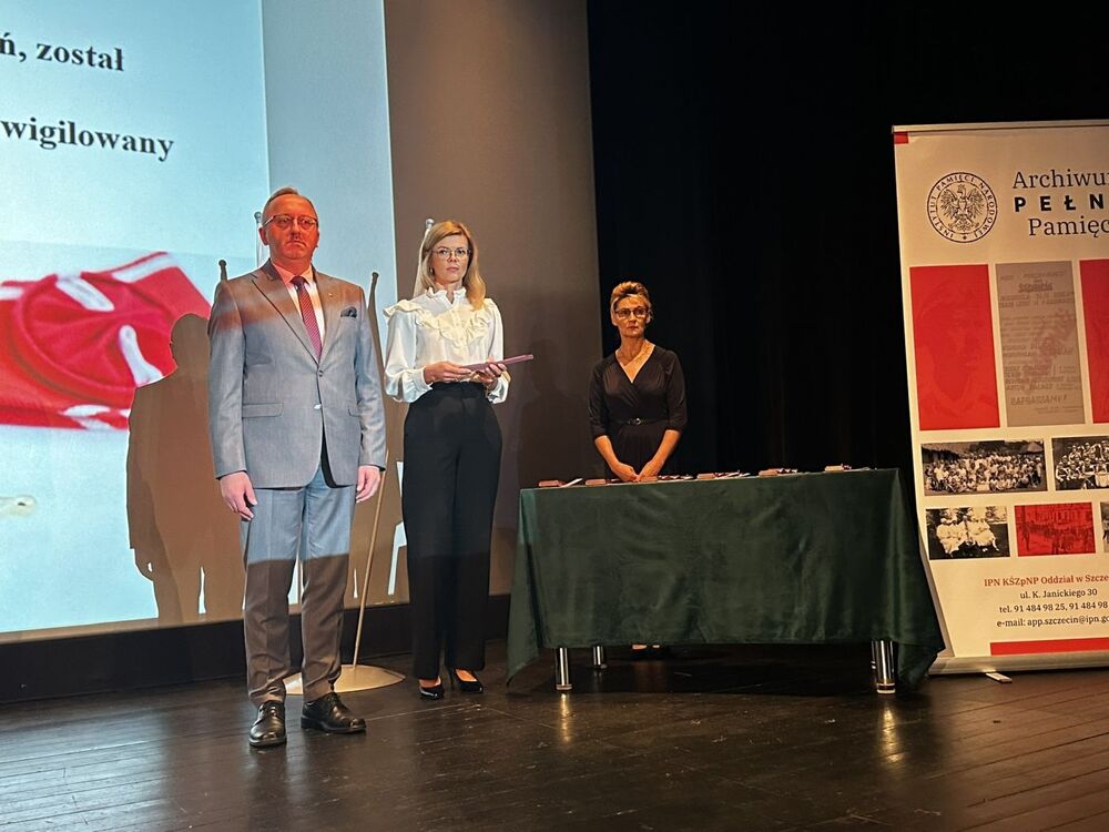 Uroczystość wręczenia odznaczeń państwowych działaczom opozycji antykomunistycznej z lat 1956-1989. Złocieniecki Dom Kultury – 3 listopada 2022. Fot. IPN