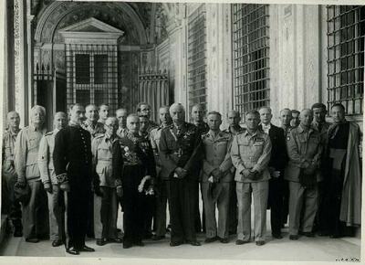 Generał Kazimierz Sosnkowski przed audiencją u Piusa XII w Watykanie, 20.06.1944