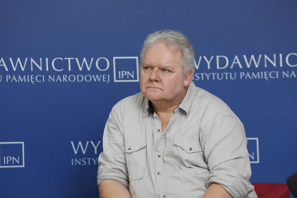 Jarosław Molenda, autor książki „Alfred Szklarski – sprzedawca marzeń” – Warszawa, 9 listopada 2022. Fot. Piotr Życieński (IPN)