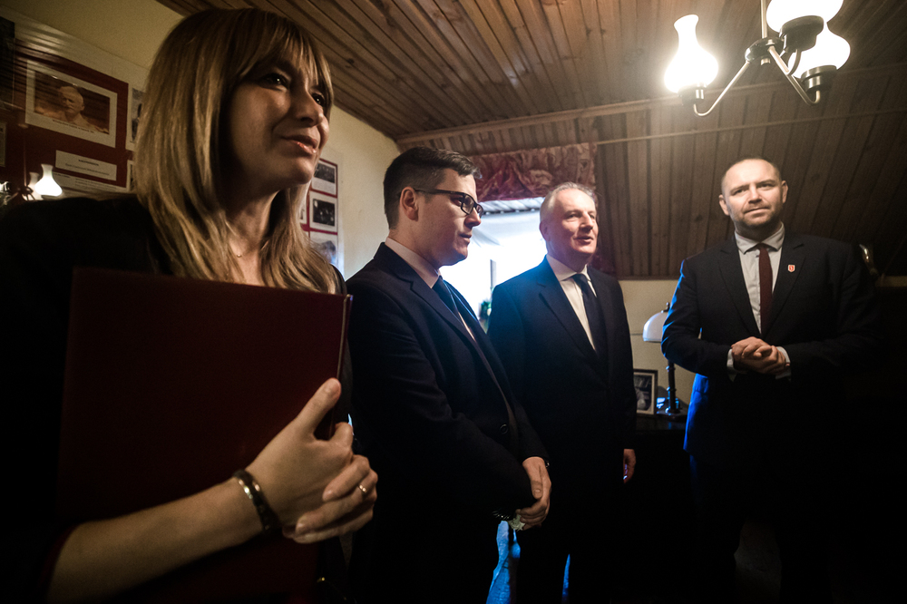 Zwiedzanie Izby Pamięci w Liceum im. dr. Władysława Gębika w Kwidzynie – 10 listopada 2022. Fot. Sławek Kasper (IPN)