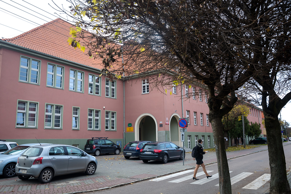 Budynek I Liceum im. dr. Władysława Gębika – dawnego Gimnazjum Polskiego w Kwidzynie – 10 listopada 2022. Fot. Sławek Kasper (IPN)