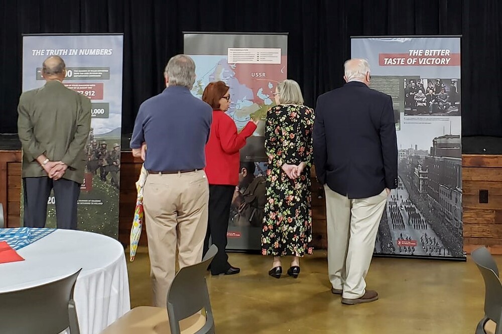 Wystawa „Szlaki Nadziei. Odyseja Wolności” w Alabamie – Athens (USA), 10 listopada 2022. Fot za City of Athens, Alabama (Public Relations) na Facebooku