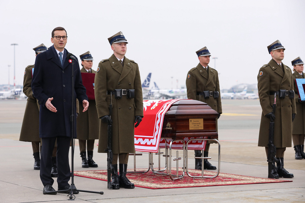 Powitanie prezydentów RP na uchodźstwie na Okęciu – Warszawa, 12 listopada 2022. Fot. Mikołaj Bujak (IPN)