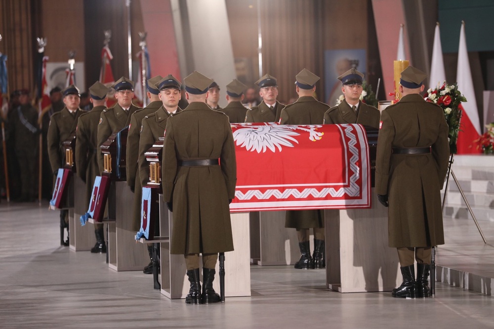 Uroczystości pogrzebowe prezydentów RP na Uchodźstwie – Warszawa, 12 listopada 2022. Fot. Mikołaj Bujak (IPN)