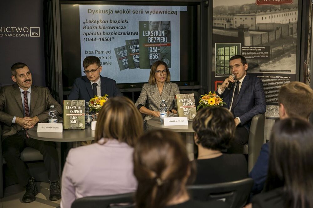 Dyskusja wokół serii wydawniczej „Leksykon bezpieki. Kadra kierownicza aparatu bezpieczeństwa (1944–1956)” – 16 listopada 2022. Fot. Katarzyna Adamów (IPN)
