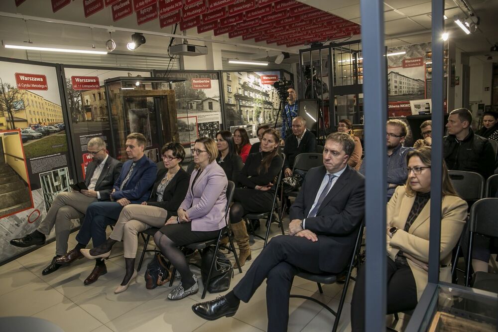 Dyskusja wokół serii wydawniczej „Leksykon bezpieki. Kadra kierownicza aparatu bezpieczeństwa (1944–1956)” – 16 listopada 2022. Fot. Katarzyna Adamów (IPN)