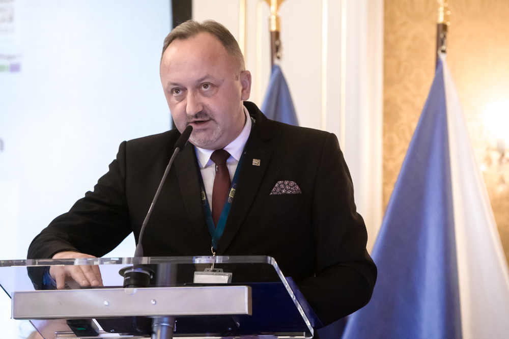 Dr hab. Karol Polejowski, zastępca prezesa Instytutu Pamięci Narodowej. Konferencja „Wojna hybrydowa Rosji przeciwko demokratycznemu światu. Wyzwanie dla europejskiej polityki pamięci” – Praga (Czechy), 16–18 listopada 2022. Fot. Sławek Kasper (IPN)