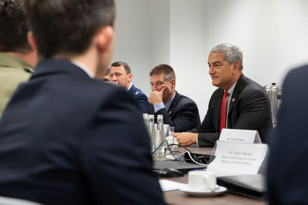 Kierownictwo DPAA, amerykańskiej agencji rządowej poszukującej żołnierzy zaginionych podczas wojen i konfliktów zbrojnych, z wizytą w IPN – Warszawa, 17 listopada 2022. Fot. Mikołaj Bujak (IPN)