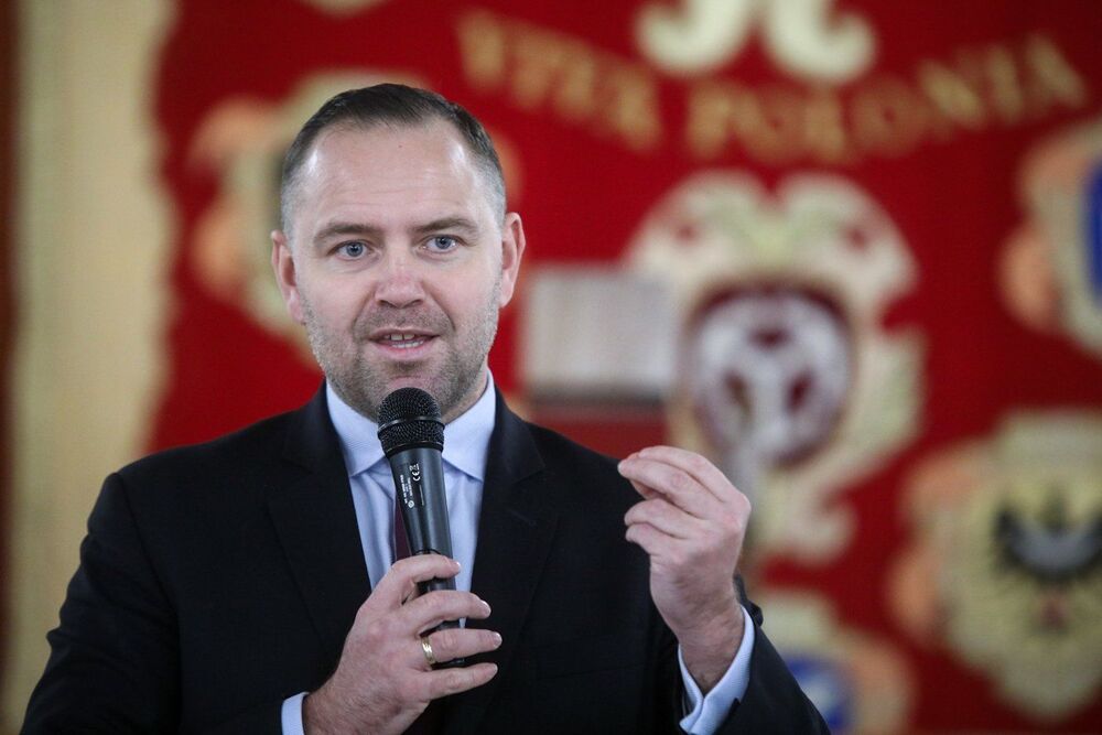 Prezes IPN dr Karol Nawrocki podczas otwarci Przystanku Historia w Brzegu – 23 listopada 2022. Fot. Sławek Kasper (IPN)