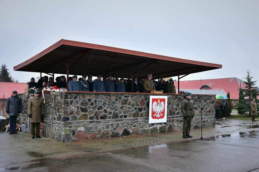 Odsłonięcie pomnika Marszałka Józefa Piłsudskiego – Złocieniec, 5 grudnia 2022. Fot. Sebastian Kaniewski (IPN)