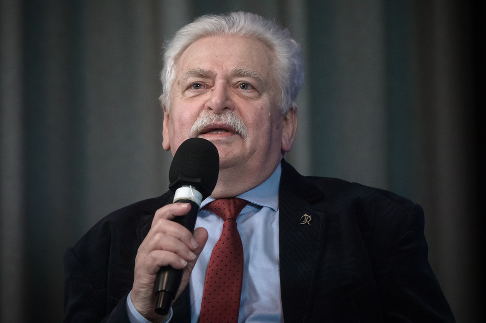 Prof. Romuald Szeremietiew, Akademia Sztuki Wojennej. Jubileusz prof. Wiesława Jana Wysockiego – Warszawa, 6 grudnia 2022. Fot. Sławek Kasper (IPN)