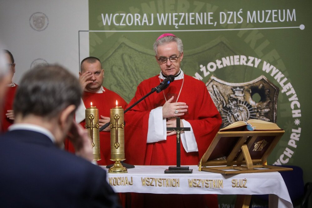 Msza św. w intencji ofiar stanu wojennego, więzionych i pokrzywdzonych w latach 1981–89 – Warszawa, 13 grudnia 2022. Fot. Sławek Kasper (IPN)