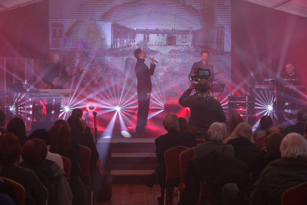 Recital Janusza Radka „Biało-czerwona wolność” – Warszawa, 13 grudnia 2022. Fot. Sławek Kasper (IPN)