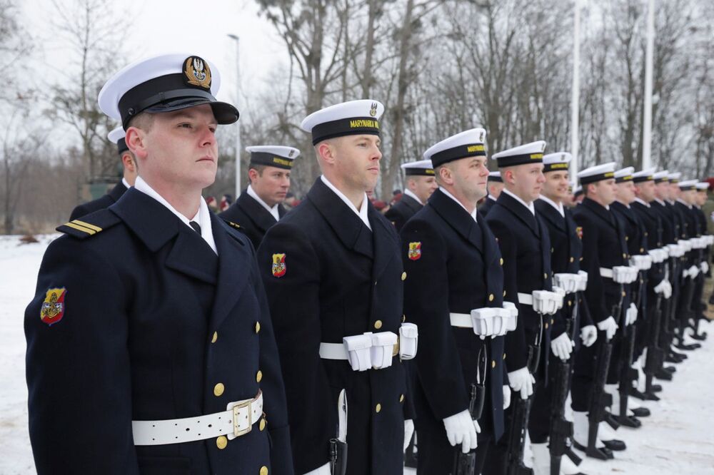 Uroczystości upamiętniające polskich marynarzy – ofiary komunistycznych represji – na Cmentarzu Marynarki Wojennej w Gdyni – 16 grudnia 2022. Fot. Mikołaj Bujak (IPN)