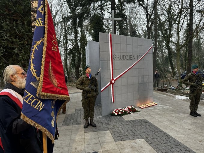 Odsłonięcie pomnika Ofiar Grudnia 1970 r. – Szczecin, 16 grudnia 2022. Fot. Marcin Manowski (IPN)
