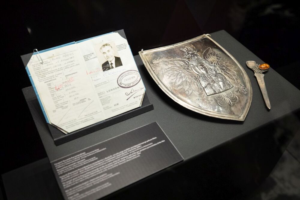 W Izbie Pamięci przy Mauzoleum Prezydentów RP na Uchodźstwie – Warszawa, 21 grudnia 2022. Fot. Mikołaj Bujak (IPN)