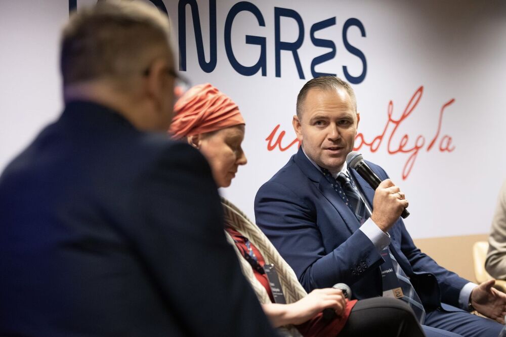 Dr Karol Nawrocki, prezes IPN, podczas dyskusji „Polski soft power w świetle wyzwań geopolitycznych” podczas Kongresu „Niepodległa” – Warszawa, 12 stycznia 2023. Fot. Mikołaj Bujak (IPN)