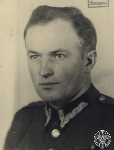Władysław Pożoga w początkowym okresie swojej kariery w bezpiece komunistycznej (z akt osobowych). Fot. z zasobu IPN