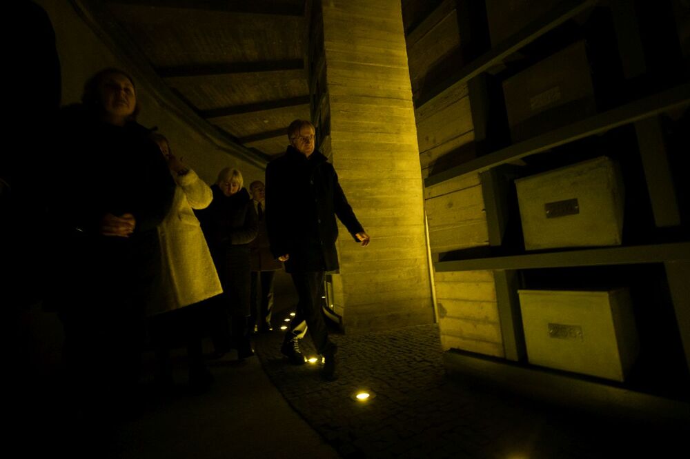 W Kolumbarium w Parku Pamięci Tuskulanum – Wilno, 19 stycznia 2023. Fot. Mikołaj Bujak (IPN)