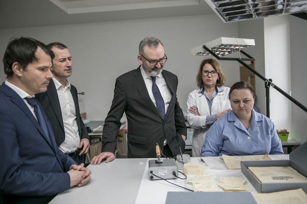 Wizyta szwajcarskich dyplomatów w Archiwum IPN – Warszawa, 3 lutego 2023. Fot. Katarzyna Adamów (IPN)