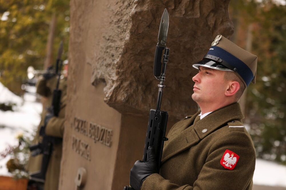 Uroczystości w czwartą rocznicę śmierci premiera Jana Olszewskiego – Warszawa, 7 lutego 2023. Fot. Mikołaj Bujak (IPN)