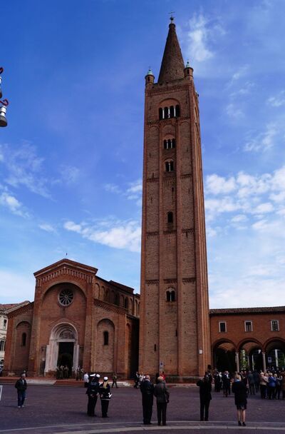 Kościół San Mercuriale w Forli, w którym znajduje się upamiętnienie żołnierzy 5 Kresowej Dywizji Piechoty. Fot. Adam Siwek 2014