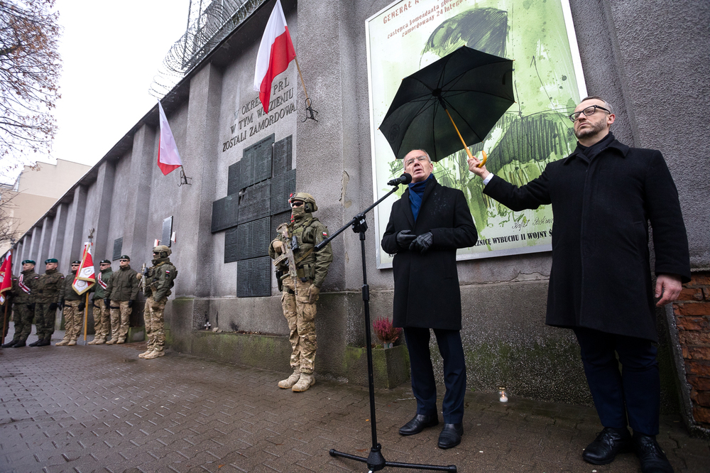 Dr hab. Krzysztof Szwagrzyk, wiceprezes IPN, podczas uroczystości w rocznicę śmierci gen. Augusta Emila Fieldorfa „Nila” – Warszawa, 24 lutego 2023. Fot. Sławek Kasper (IPN)