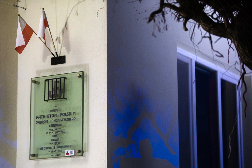 Uroczystości przed Willą Jasny Dom w hołdzie ofiarom komunistycznego terroru – Warszawa 27 lutego 2023. Fot. Sławek Kasper (IPN)