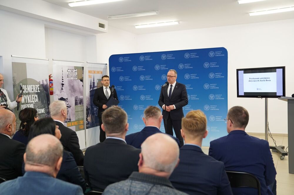 Uroczystość przekazania artefaktów związanych z Józefem Bosiem ps. „Lot” – Kamień Pomorski, 2 marca 2023. Fot. IPN