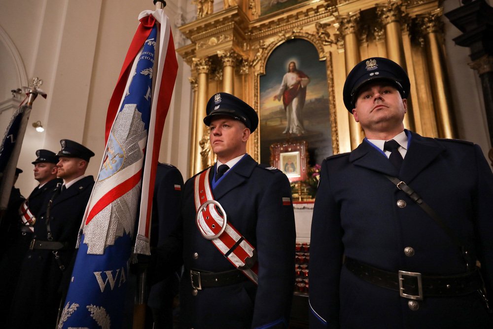 Msza w intencji ofiar zbrodni katyńskiej w bazylice św. Krzyża przy Krakowskim Przedmieściu – Warszawa, 5 marca 2023. Fot. Mikołaj Bujak (IPN)