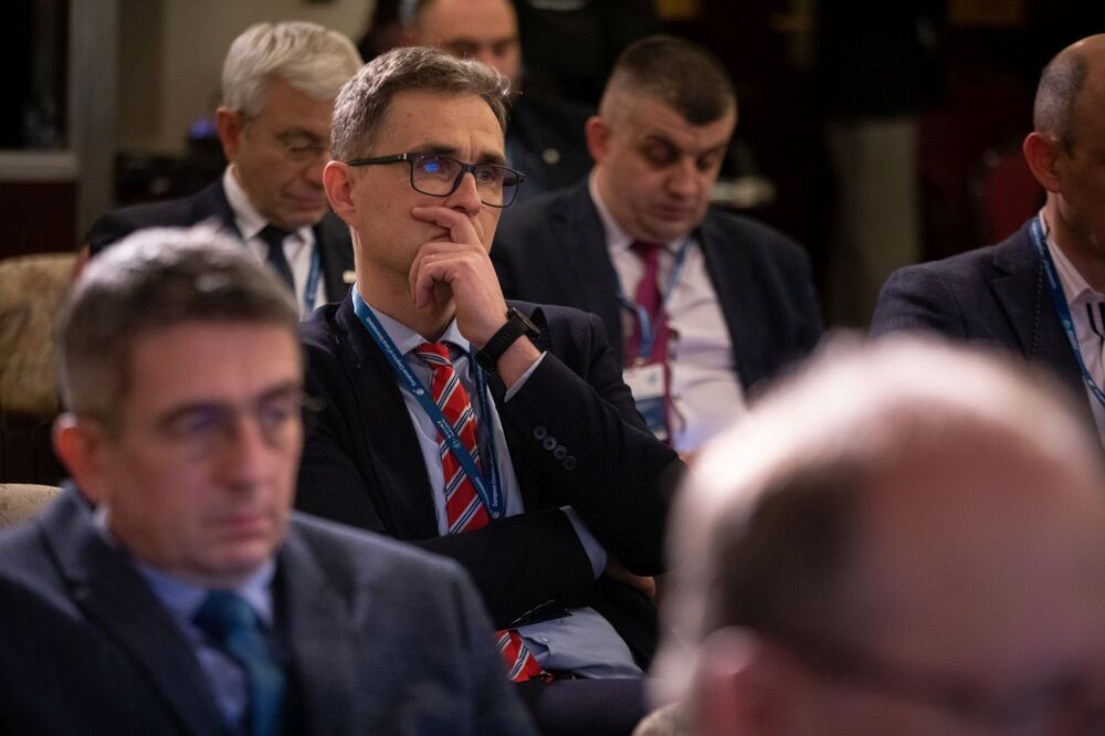 Przedstawiciele IPN na VIII Europejskim Kongresie Samorządów – Mikołajki, 7 marca 2023. Fot. Mikołaj Bujak (IPN)