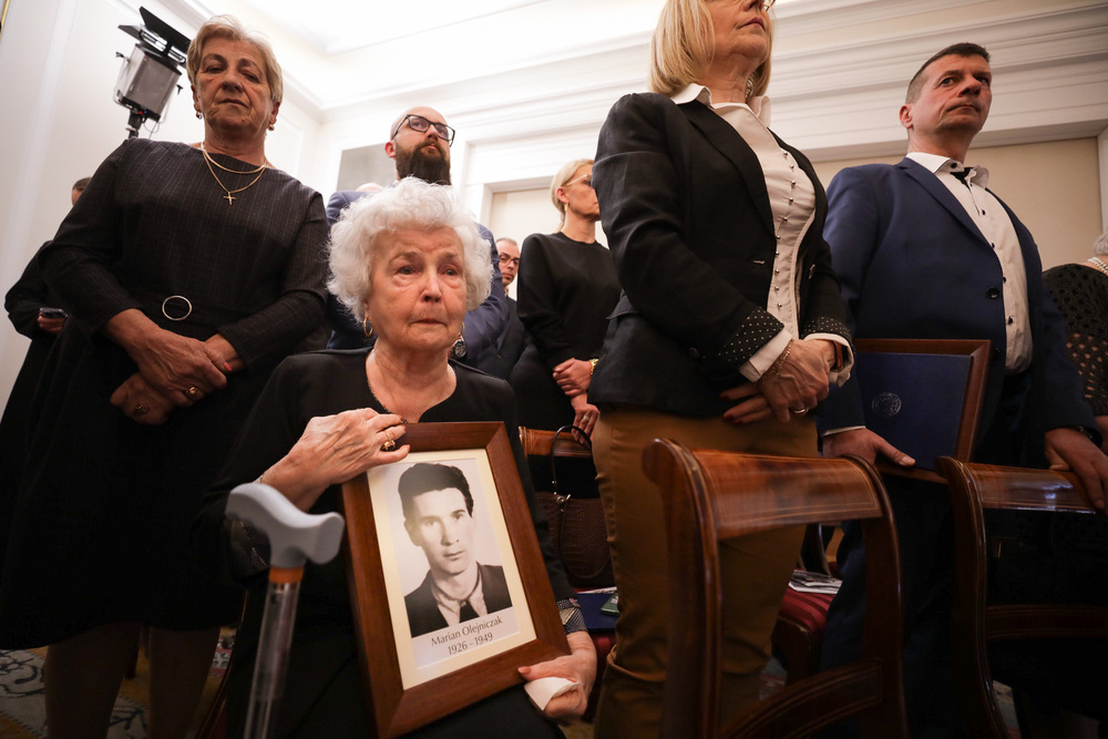 Uroczystości wręczenia not identyfikacyjnych w Belwederze – Warszawa, 8 marca 2023. Fot. Mikołaj Bujak (IPN)