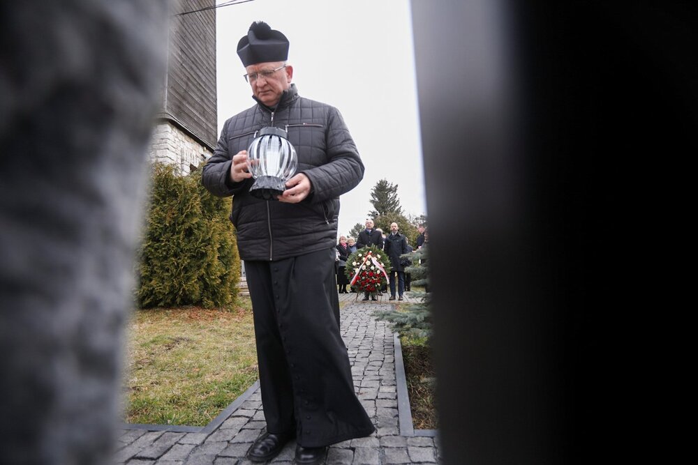 Uroczystości w Miechowie i Siedliskach upamiętniające rodzinę Baranków i ukrywanych przez nią Żydów, zamordowanych przez Niemców w 1943 r. Fot. Sławek Kasper (IPN)