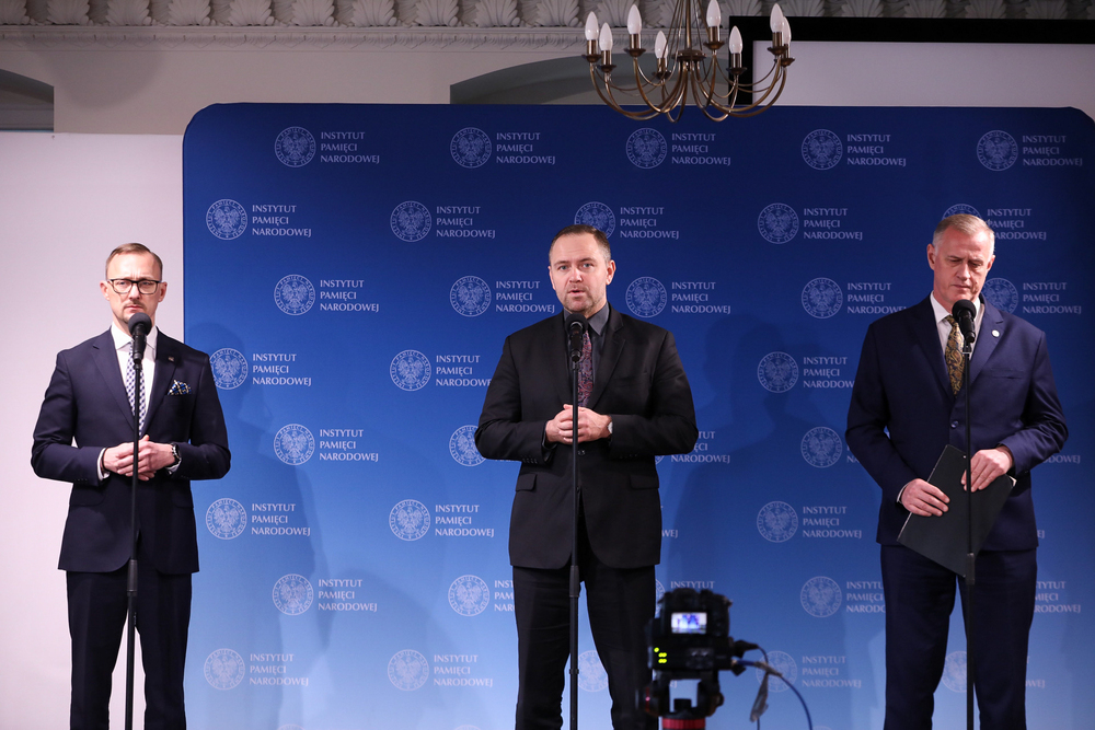 Konferencja prasowa dotycząca wznowienia śledztwa w sprawie pobicia Wojciecha Cieślewicza – Poznań, 16 marca 2023. Fot. Mikołaj Bujak (IPN)