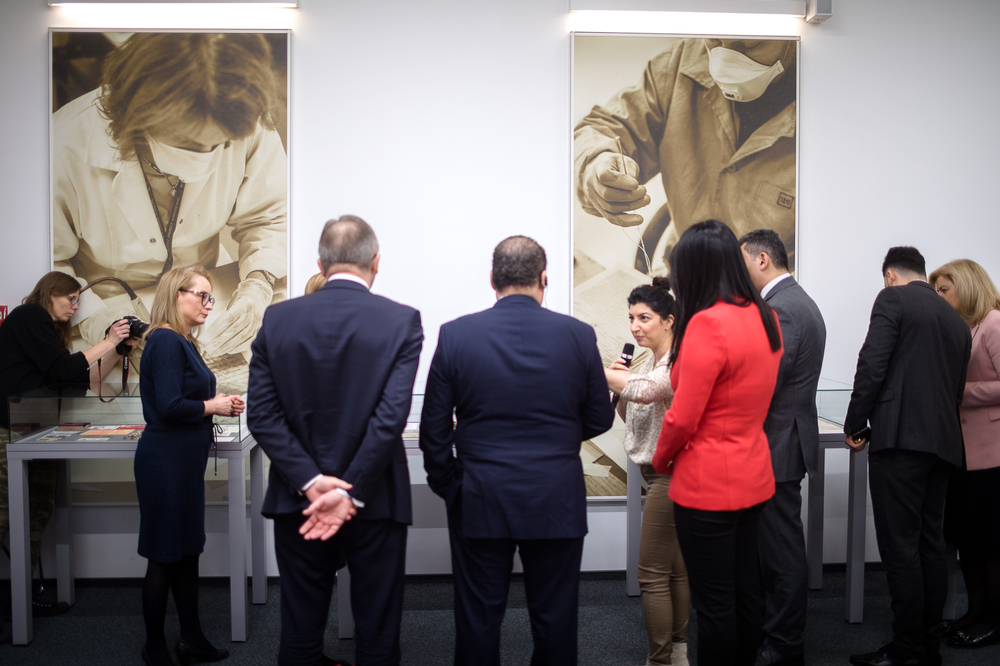 Przedstawiciele rządu i dyplomacji Państwa Palestyny z wizytą w Instytucie Pamięci Narodowej  – 17 marca 2023. Fot. Sławek Kasper (IPN)