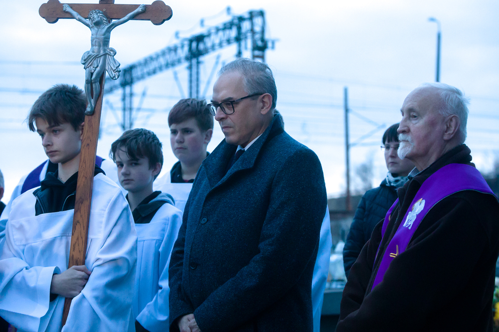 Uroczystości upamiętniające rodziny Kucharskich i Książków zamordowane przez niemiecką ekspedycję karną za pomoc Żydom – Kozłów, 23 marca 2023. Fot. Sławek Kasper (IPN)