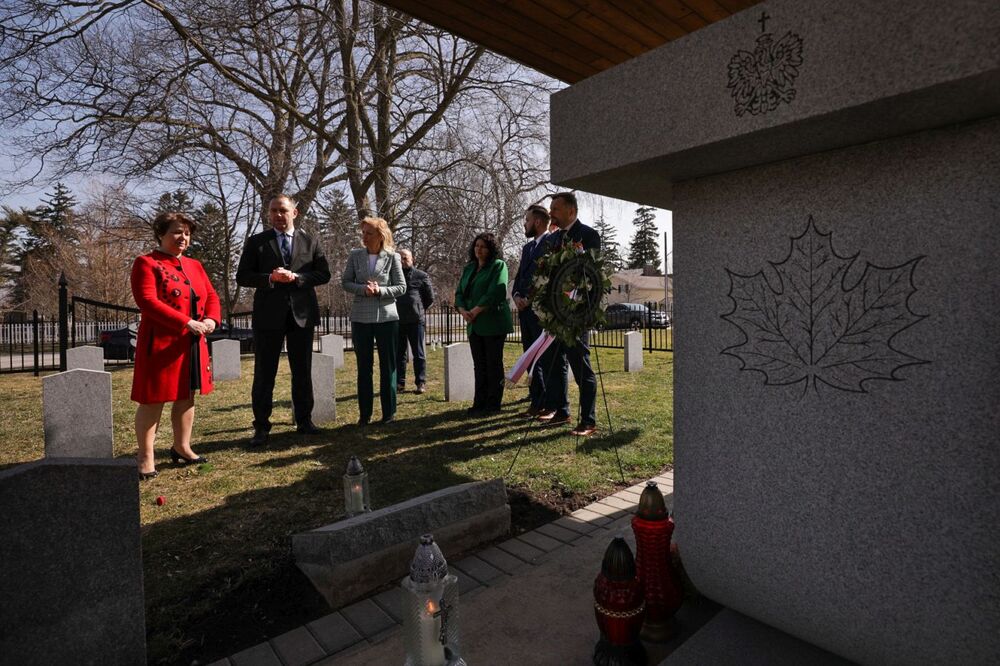 Cmentarz w Niagara-on-the-Lake, gdzie spoczywają polscy ochotnicy do armii gen. Hallera – 29 marca 2023. Fot. Mikołaj Bujak (IPN)