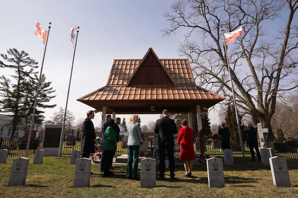 Cmentarz w Niagara-on-the-Lake, gdzie spoczywają polscy ochotnicy do armii gen. Hallera – 29 marca 2023. Fot. Mikołaj Bujak (IPN)