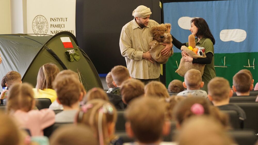 Przedstawienie „Historia Misia Wojtka” na Lubelszczyźnie – 22 marca – 6 kwietnia 2023. Fot. IPN